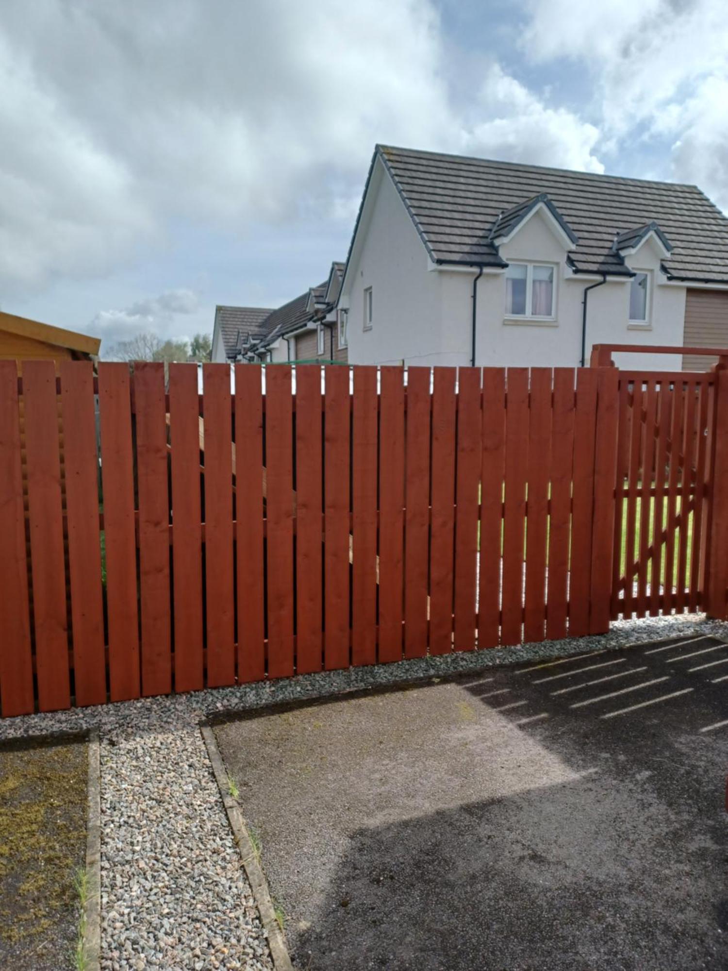 Modern 2 Bedroom Semi Detached House With Own Private Driveway インヴァネス エクステリア 写真